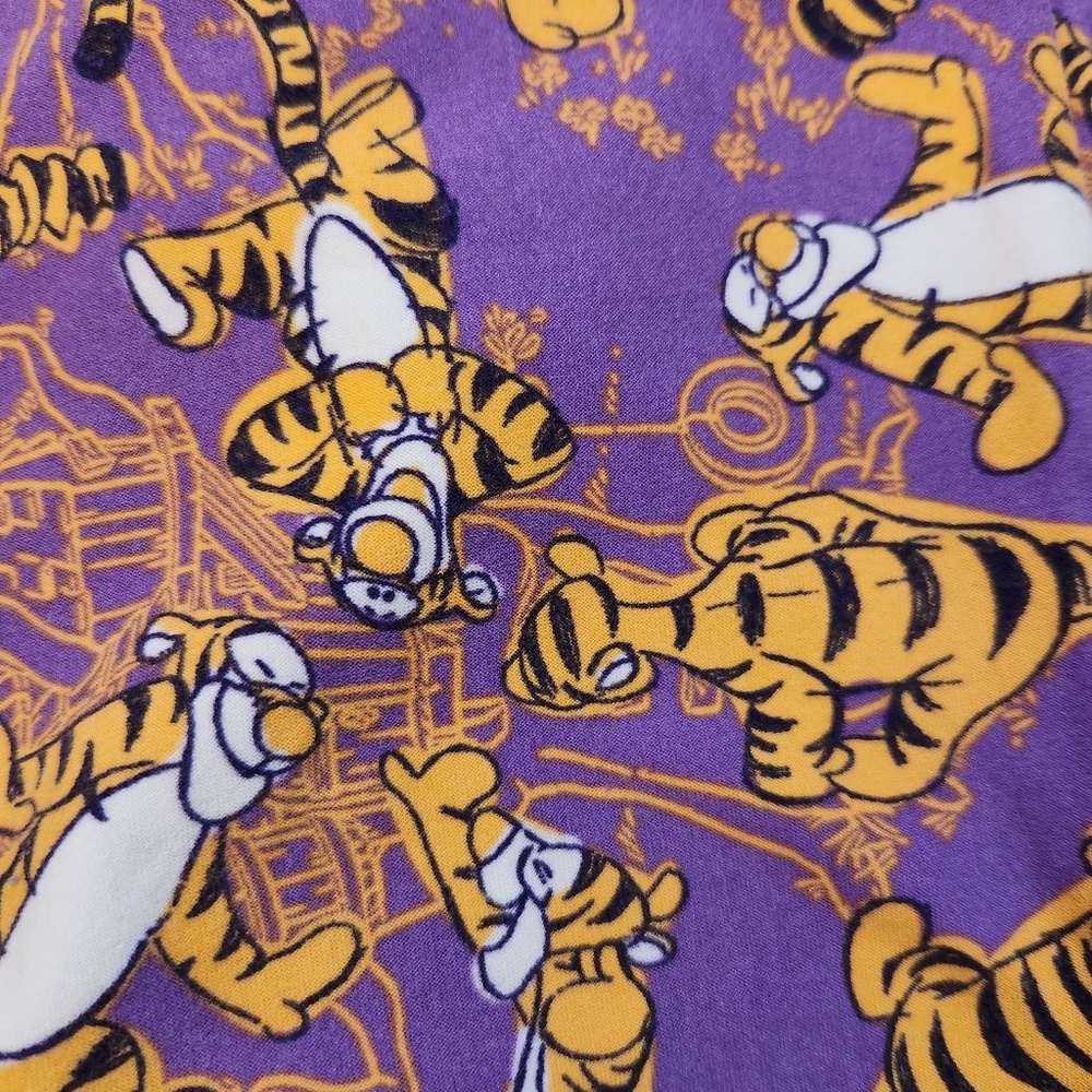 LuLaRoe Disney Leggings Lot OS – Tigger Purple & Kermit Green – One Size GUC - Picture 4 of 7